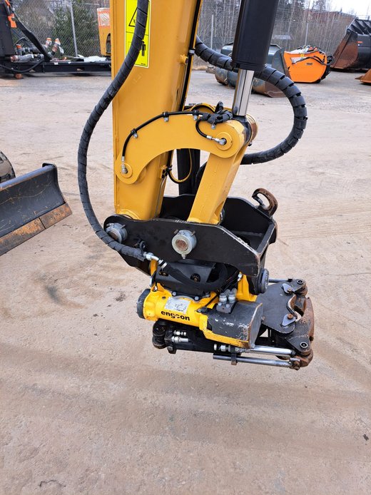 Caterpillar 305E2