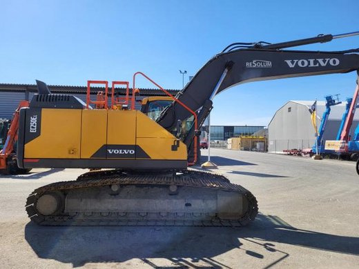 VOLVO EC250EL