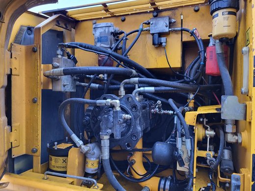 JCB JS200LC