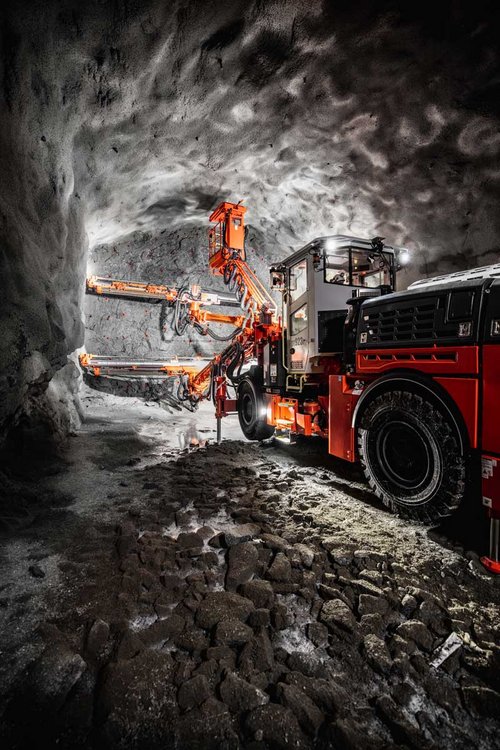 La Nouvelle Foreuse De Tunnels Sandvik DT923i Am liore La Pr cision Et La Nouvelle Foreuse De Tunnels Sandvik DT923i Am liore La Pr cision Et