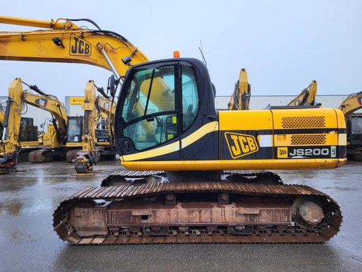 JCB JS200LC