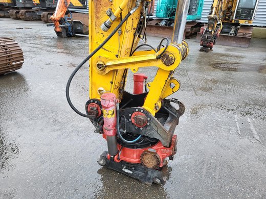 JCB JS200LC
