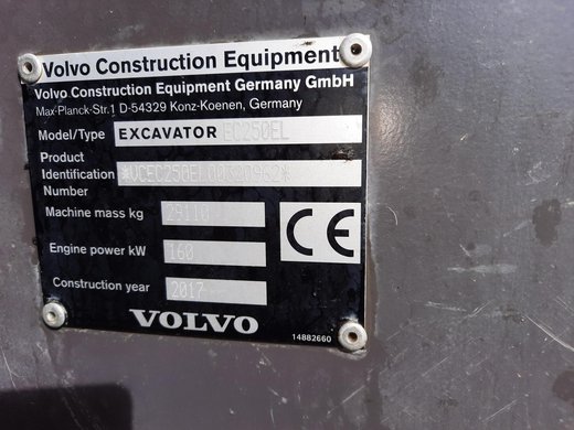 VOLVO EC250EL