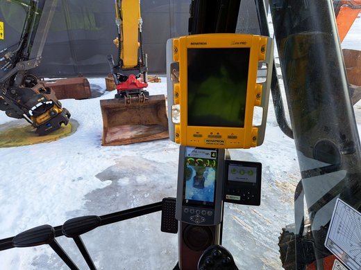 CATERPILLAR 325F Novatron 3D valmius