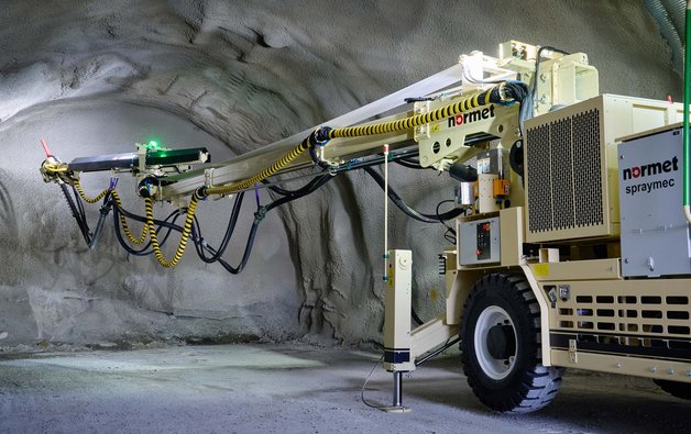 Das Normet Portfolio für Spritzbetonmaschinen reicht von der grossen Spraymec 9100 (Bild) bis zu kompakten Geräten.