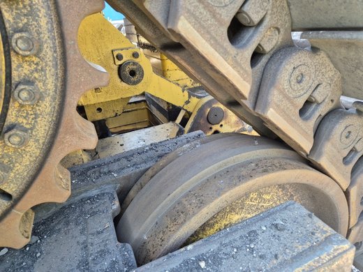 Caterpillar D9T