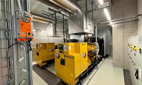 Mit der neuen Notstromanlage kann die frifag Märwil AG einen Unterbruch der regulären Stromversorgung von mehreren Stunden überbrücken.