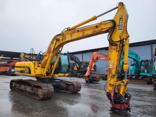 JCB JS200LC