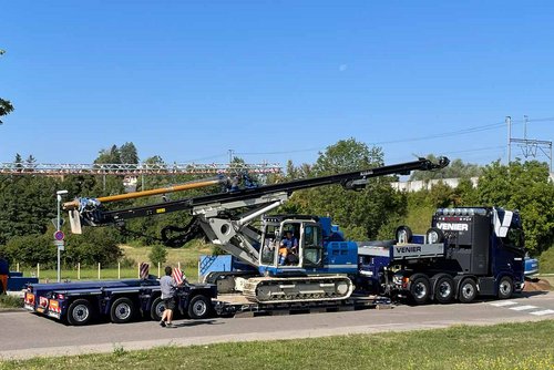 Das Bohrgerät KR 720 von KLEMM ist für den Aufbau langer Bohrlafetten optimiert. 