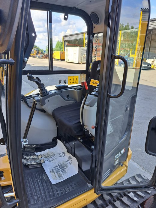 CATERPILLAR 302.7DCR