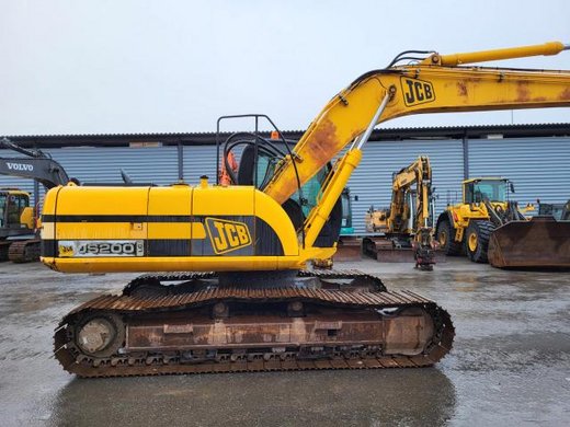 JCB JS200LC