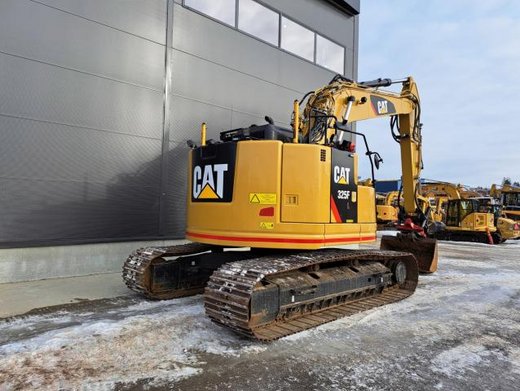 CATERPILLAR 325F Novatron 3D valmius