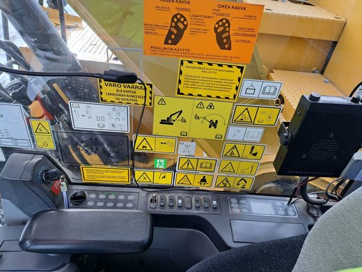 CATERPILLAR 325F Novatron 3D valmius