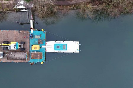 Leistungsstark und zuverlässig sind die beiden Cat Industriemotoren im neuen Schubboot der Eberhard Unternehmungen.