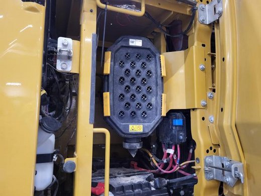 CATERPILLAR 330