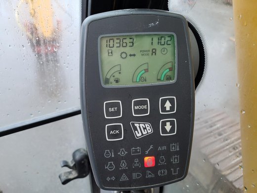 JCB JS200LC