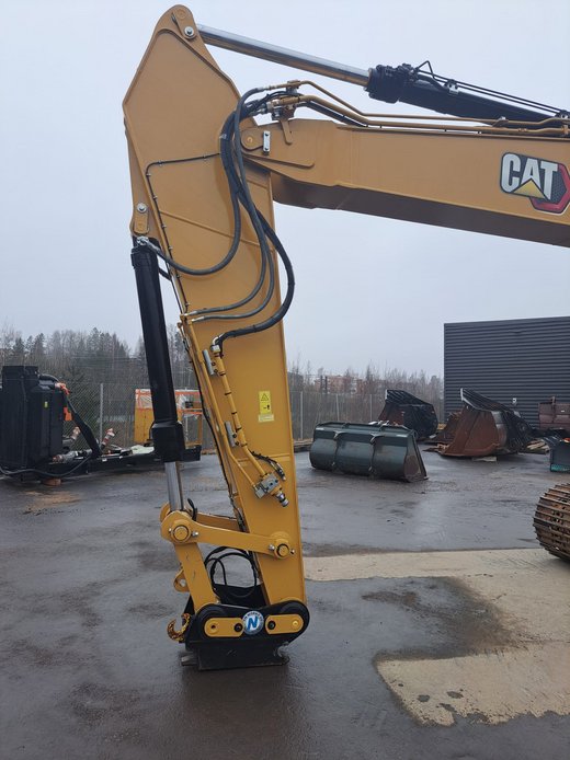 CATERPILLAR 330GC