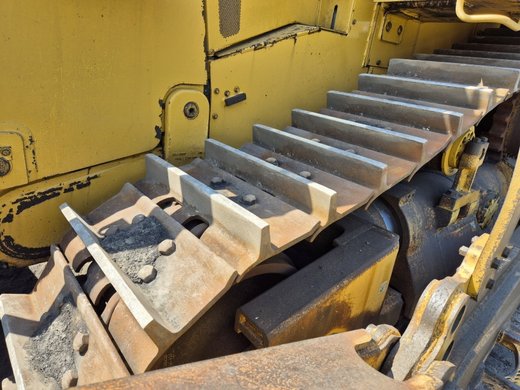 Caterpillar D9T