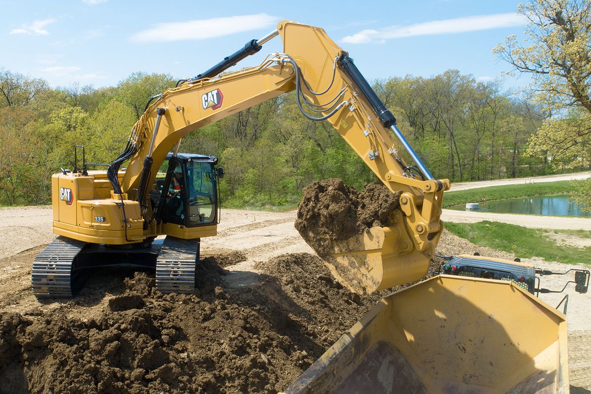 Cat 335