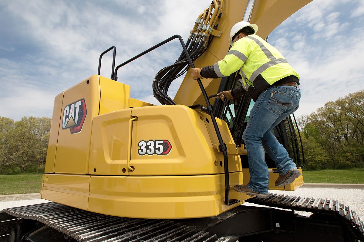 Cat 335